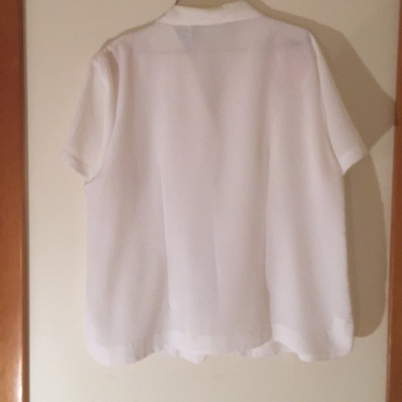 Kathy Lee Women’s White Blouse - Picture 4 of 4